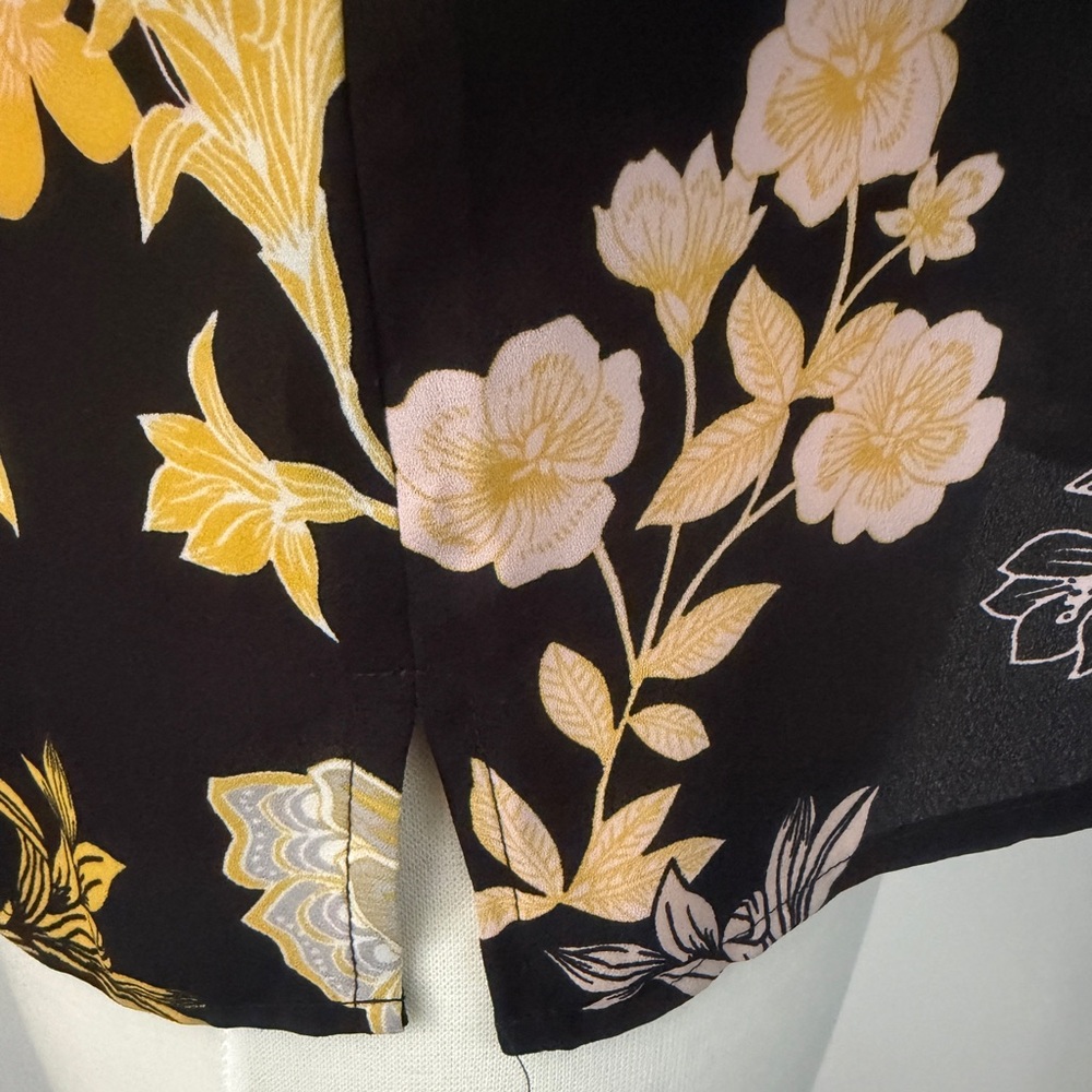 LOFT Black and Yellow Floral Blouse - Picture 4 of 6